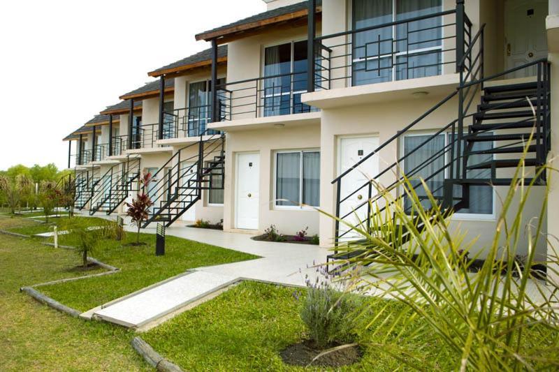 Brisas del Lago Apartamentos Colón Exterior foto
